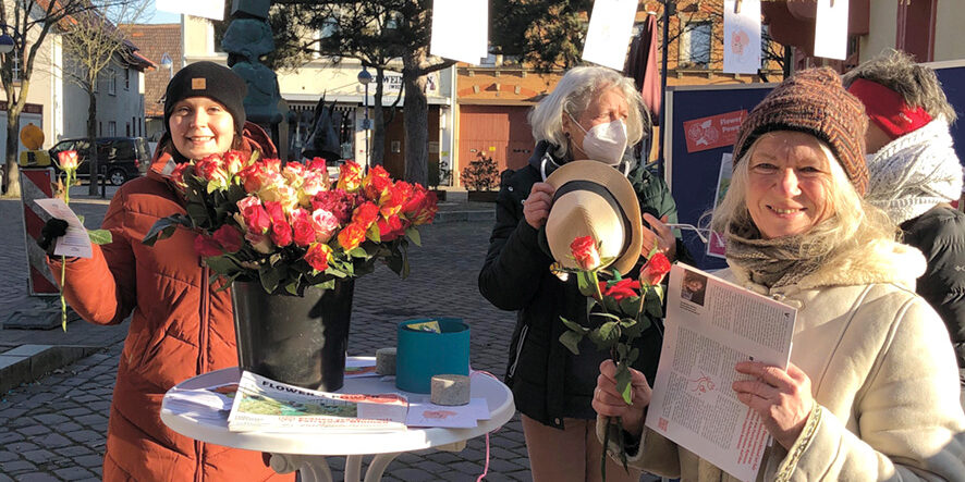 Rosenaktion_Weltfrauentag_22 Bad Schönborn Fairtrade