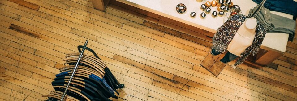 clothes-1839935_1280