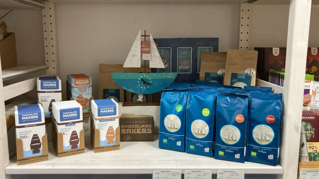 Mit dem Segelschiff zu uns - Segelkaffee und Segelschokolade jetzt im Weltladen