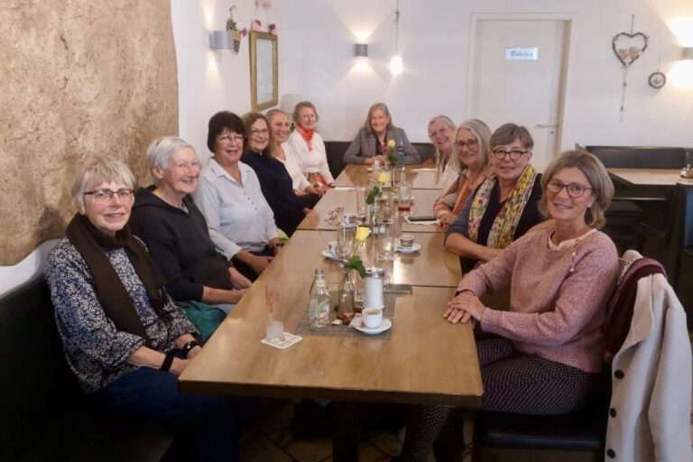 Weltladen Ausflug Tuttlingen Gruppenbild Restaurantbesuch