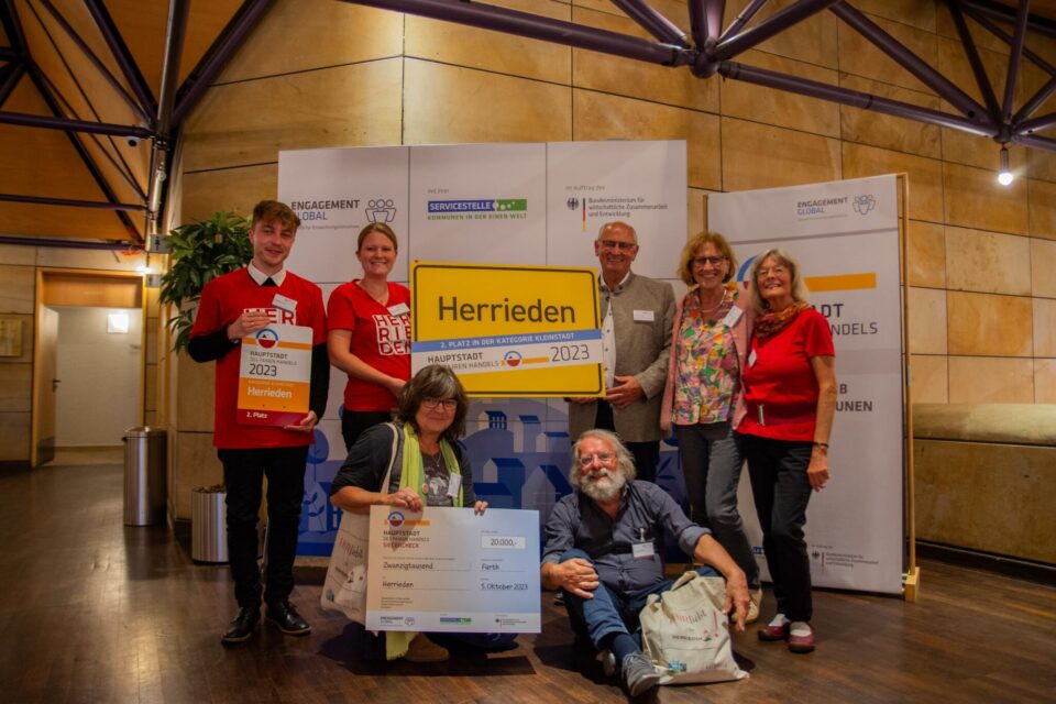 10-2023-Pressefoto_Auszeichnung_Herrieden_HdFH