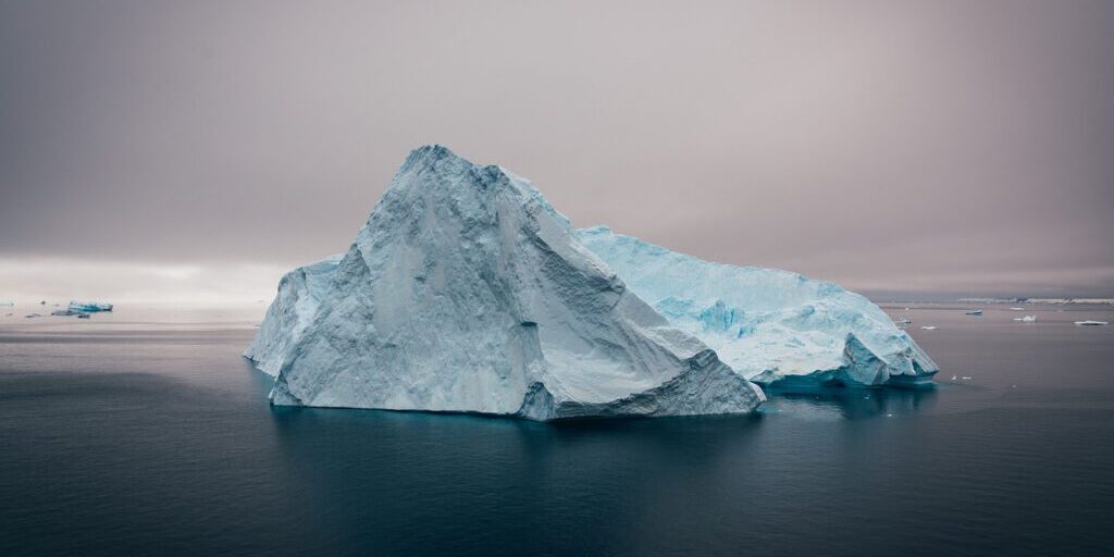 iceberg-gfd8311082_1280-1024×682