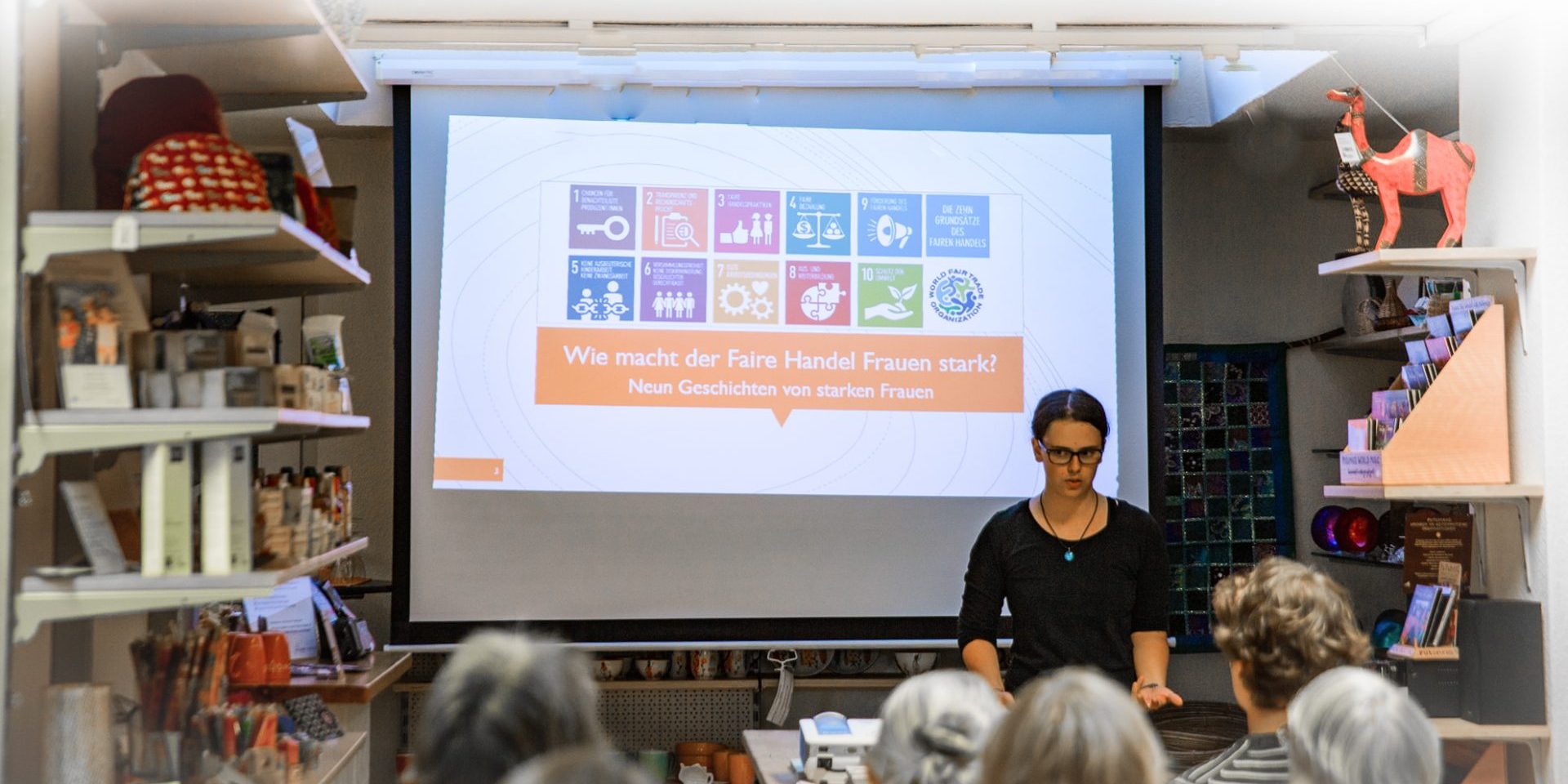 Ausstellungseröffnung „FAIRER HANDEL. MACHT. FRAUEN. STARK.“, Foto: Bernd Willeke