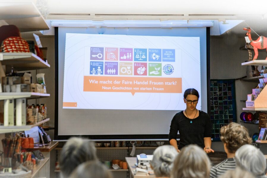 Ausstellungseröffnung „FAIRER HANDEL. MACHT. FRAUEN. STARK.“, Foto: Bernd Willeke