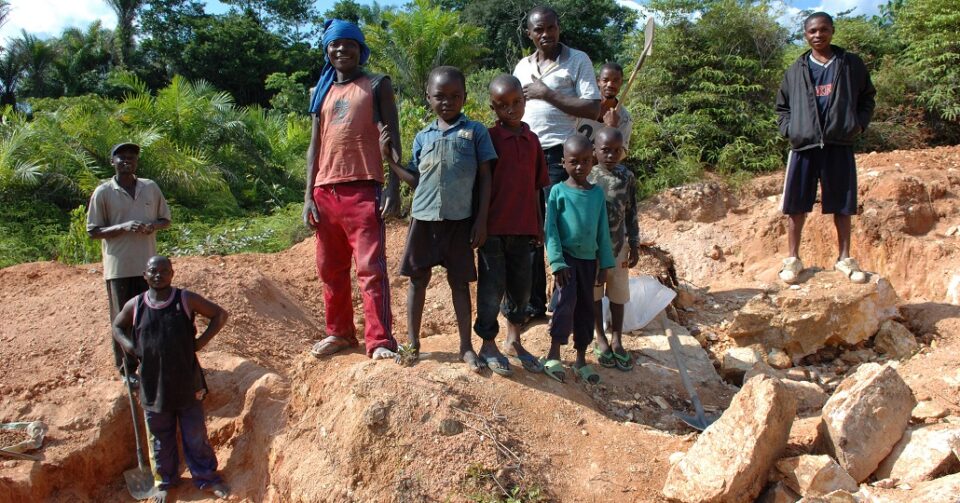 Minen-Kinderarbeit- by Gemeinsam für Afrika
