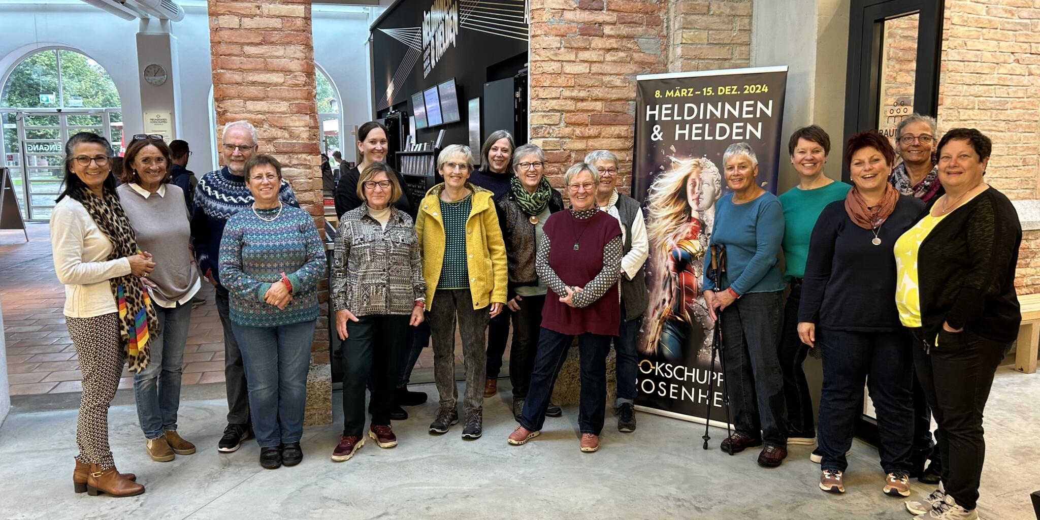 Teamfoto 2024 Lokschuppen