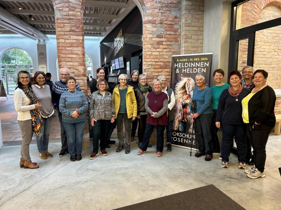 Teamfoto 2024 Lokschuppen