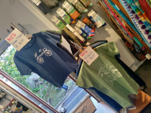 Kipepeo T-Shirts mit Fahrrad