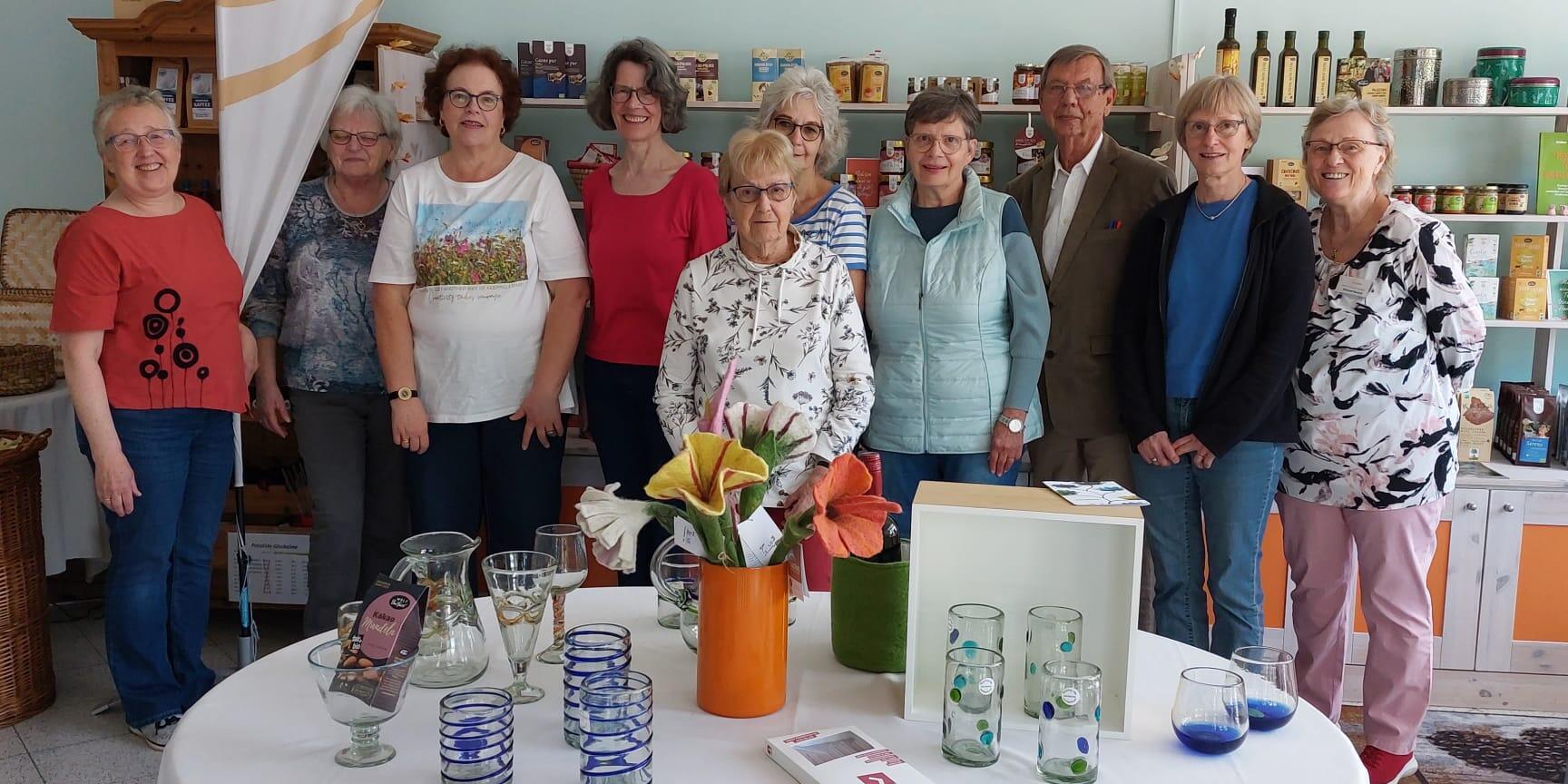 WhatsApp Image 2024-06-23 at 08.44.02 Teamfoto des Weltladen 2024